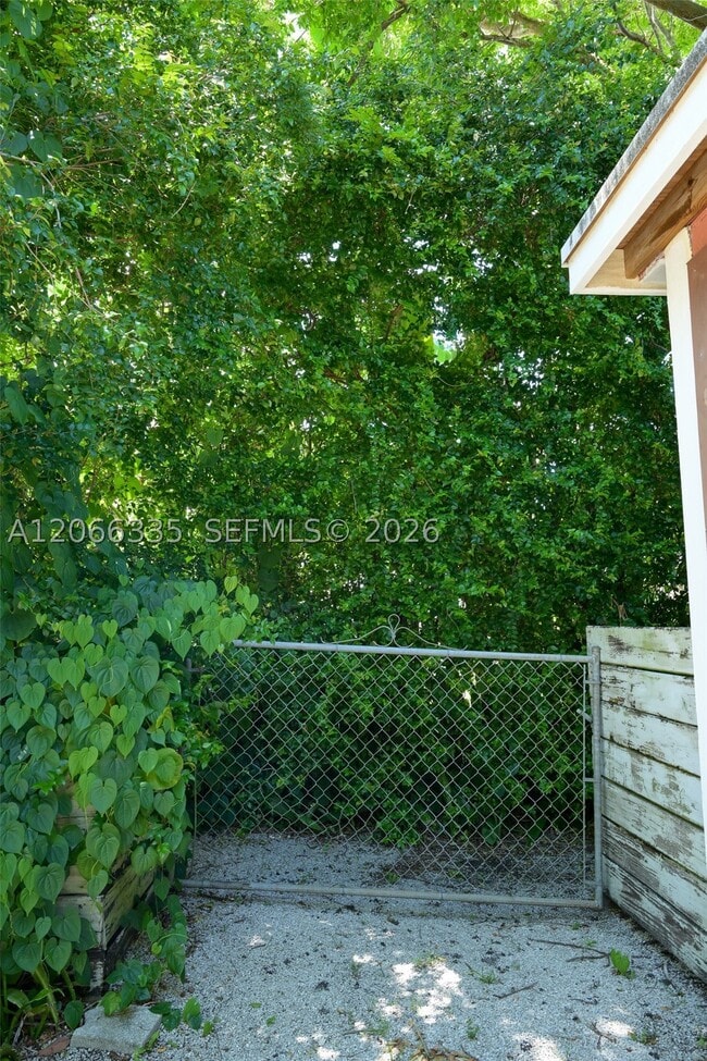 Building Photo - 142 NW 98th St