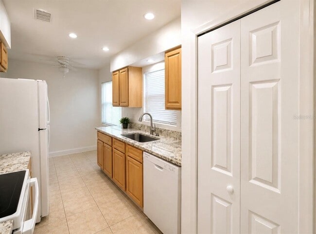 Building Photo - 11603 Sarita Ct
