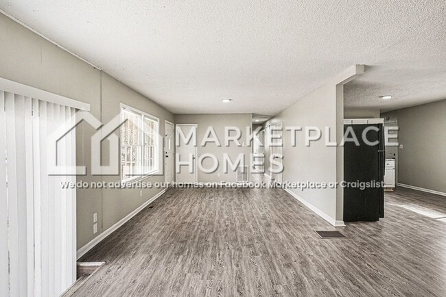 Building Photo - 8219 Sussex Dr