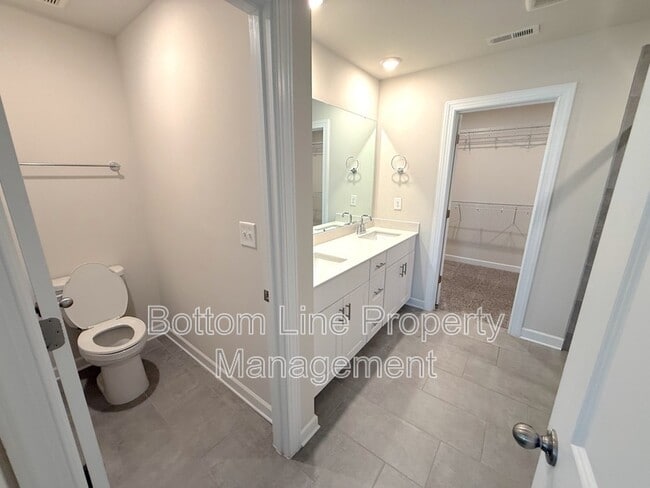Building Photo - 629 Cranford Dr