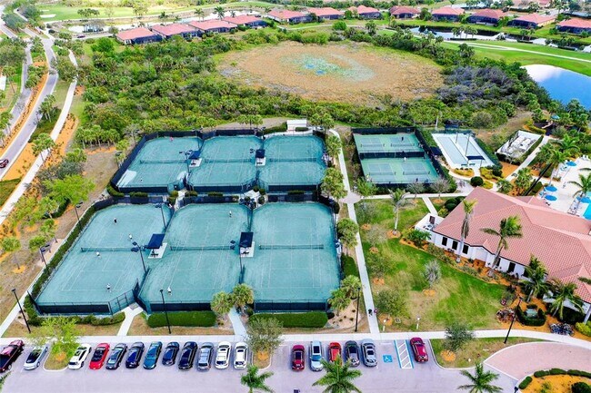 Building Photo - 10063 Crooked Crk Dr