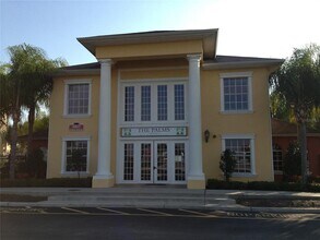 Building Photo - 10825 Windsor Walk Dr