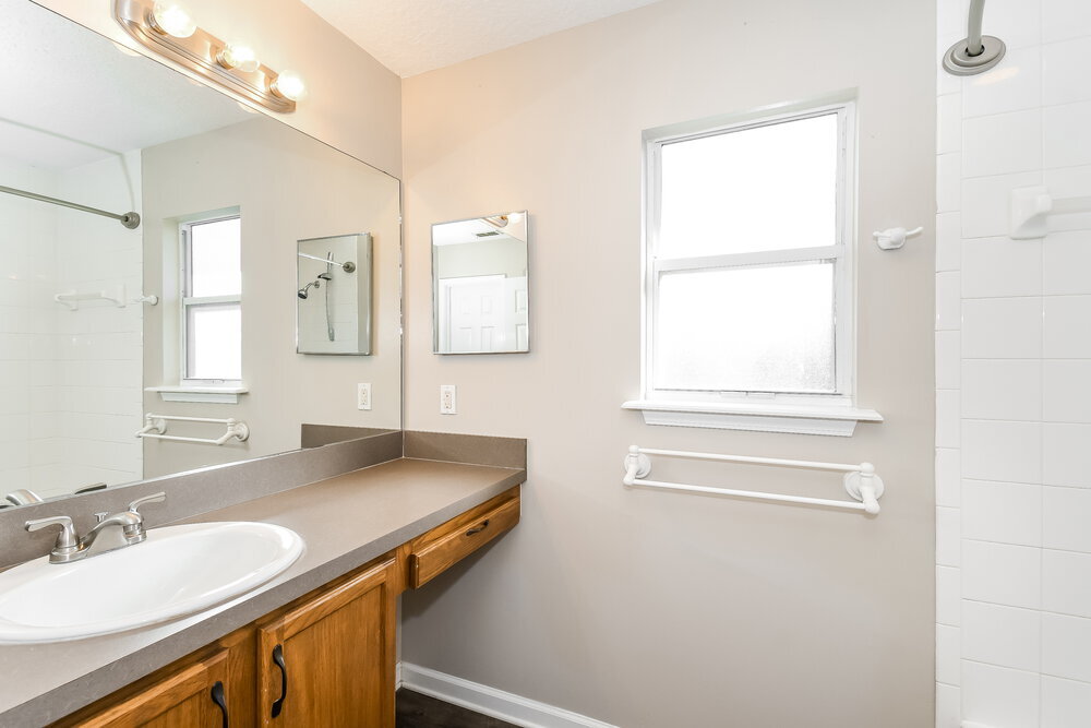 Building Photo - 1321 Spruce St