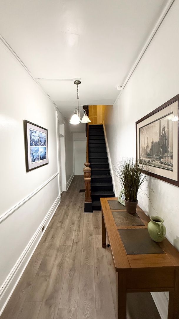 Building Photo - 2414 E Carson St