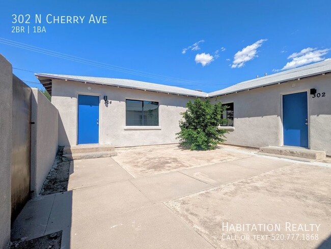 Building Photo - Gorgeous 2 bed/1 bath University Newly Ren...