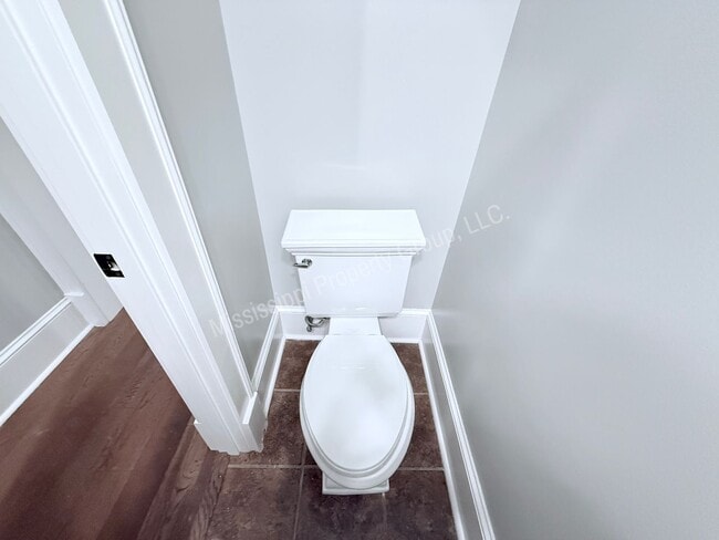 Building Photo - 3BR/3.2BA For Rent