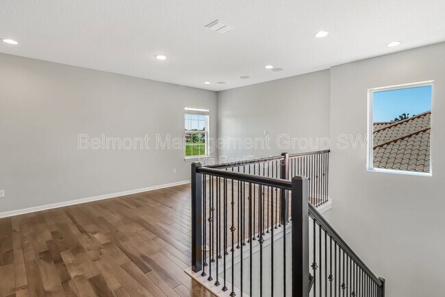 Building Photo - 30053 Island Club Dr