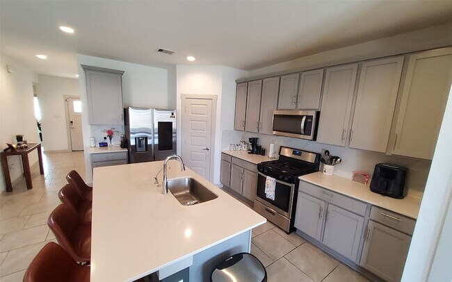 Building Photo - 3839 Sparkman Ln