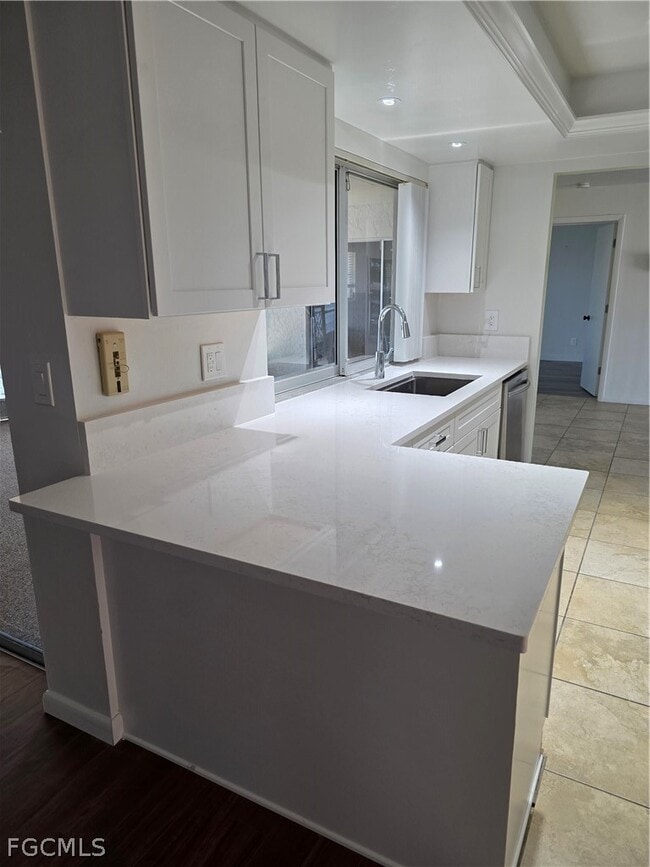 Building Photo - 1205 SE 10th Ave