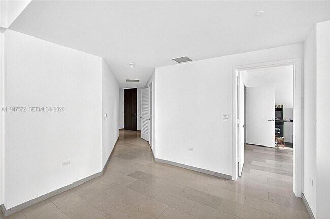 Building Photo - 68 SE 6th St