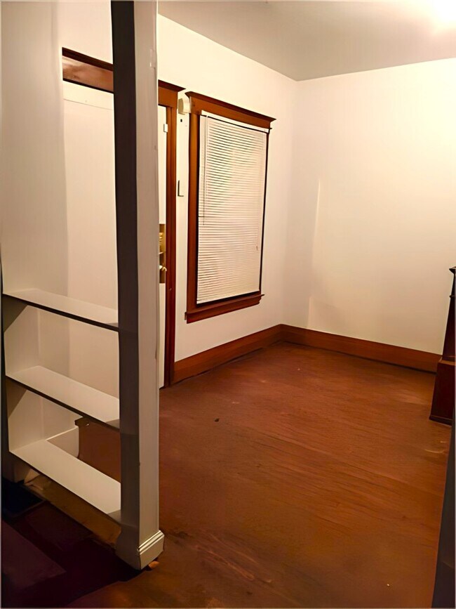 Building Photo - 3757 Garland St