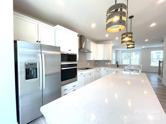 Building Photo - 5005 Layman Dr