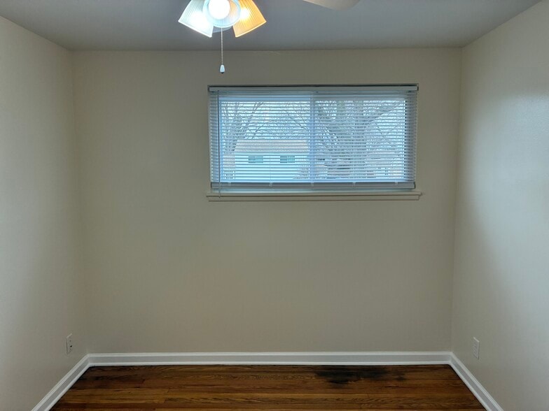 Building Photo - 2758 Pall Mall Dr