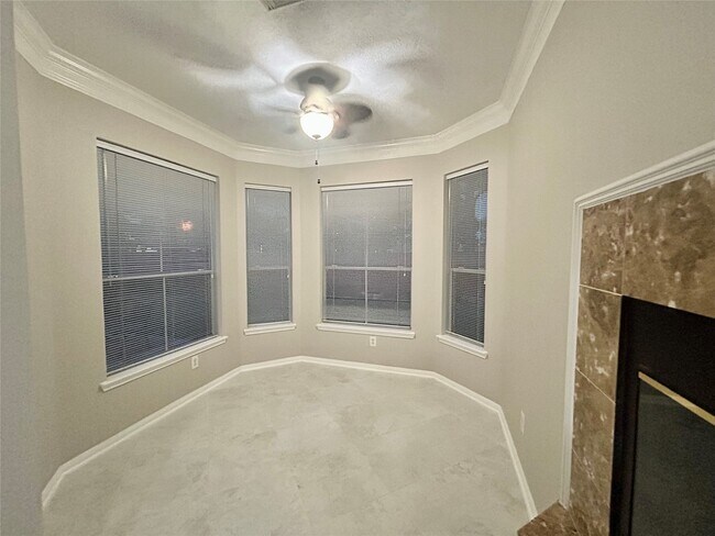 Building Photo - 16807 Laguna Springs Dr