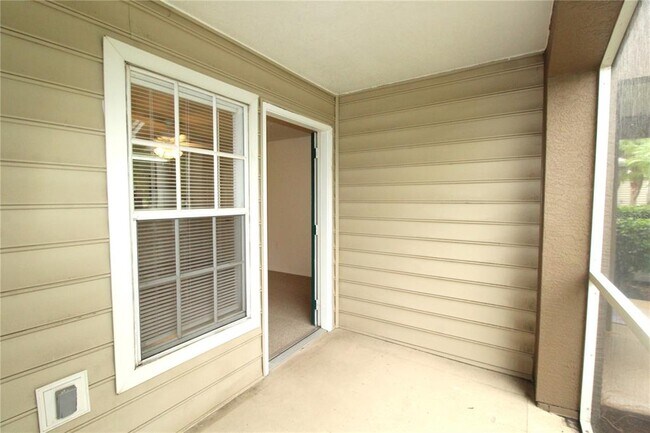 Building Photo - 8905 Manor Loop