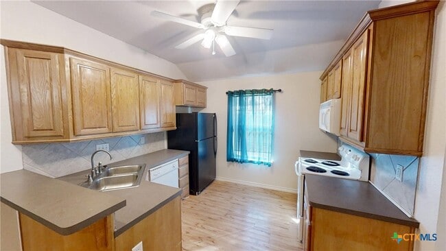 Building Photo - 204 S 34th St