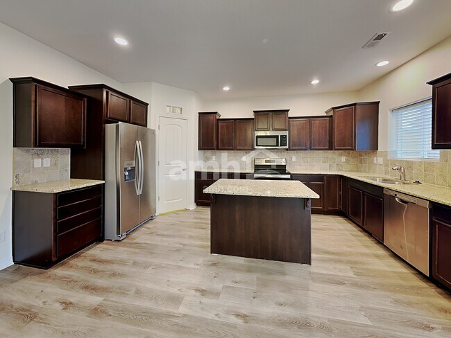 Building Photo - 6441 Stonefly Dr
