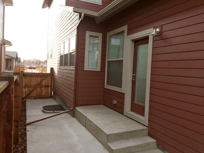 Building Photo - 11339 E 25th Dr
