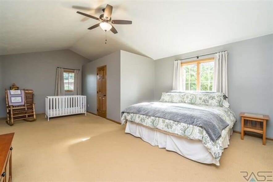 Building Photo - 4404 S Yellowstone Ln