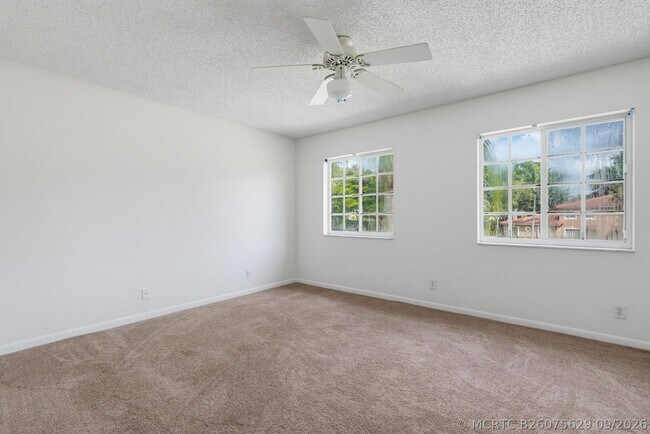 Building Photo - 9767 Kamena Cir