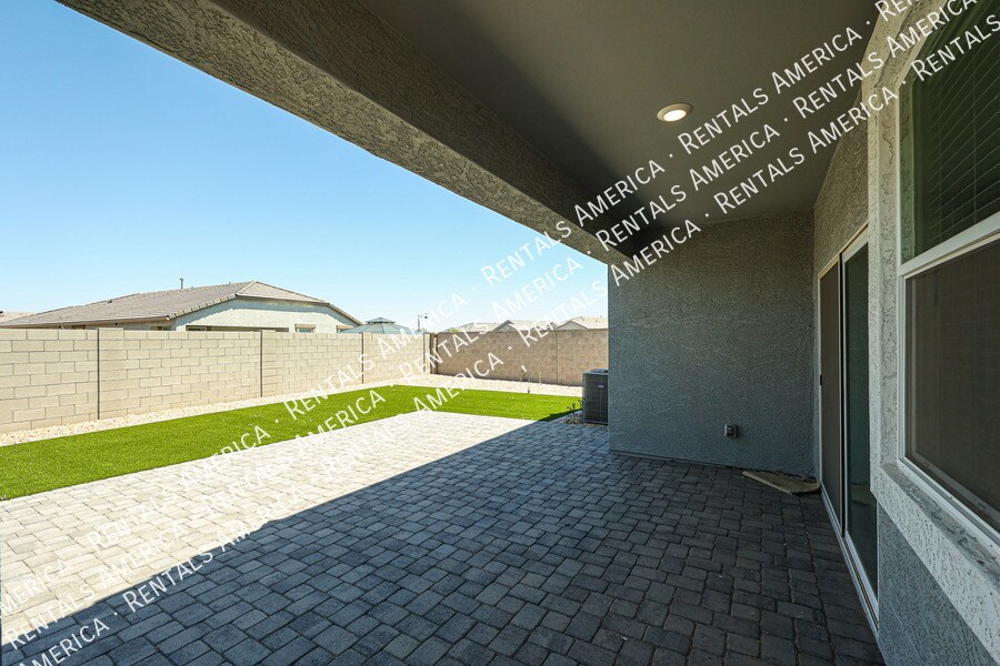 Building Photo - 38060 W Frascati Ave