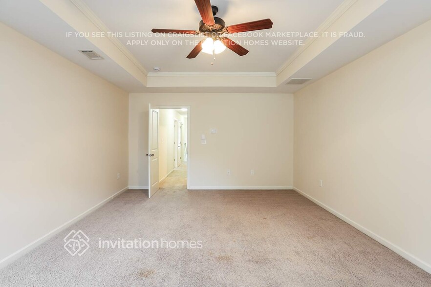 Building Photo - 2070 Stonebrook Dr