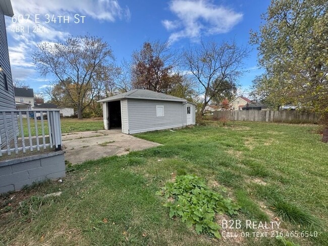 Building Photo - 607 E 34th St