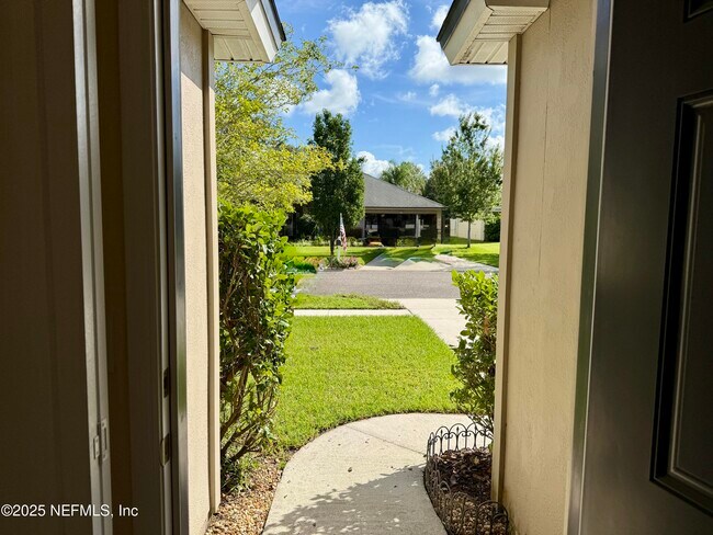 Building Photo - 3635 Summit Oaks Dr