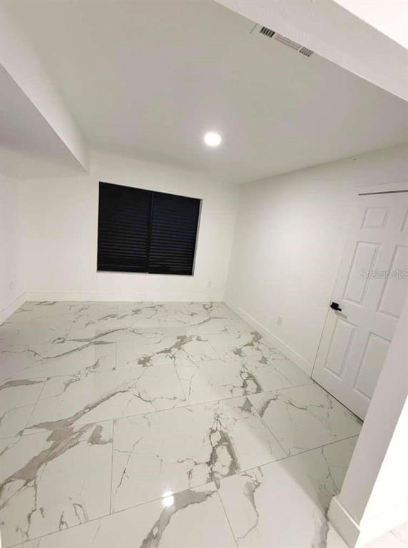 Building Photo - 1048 Newbern St NE