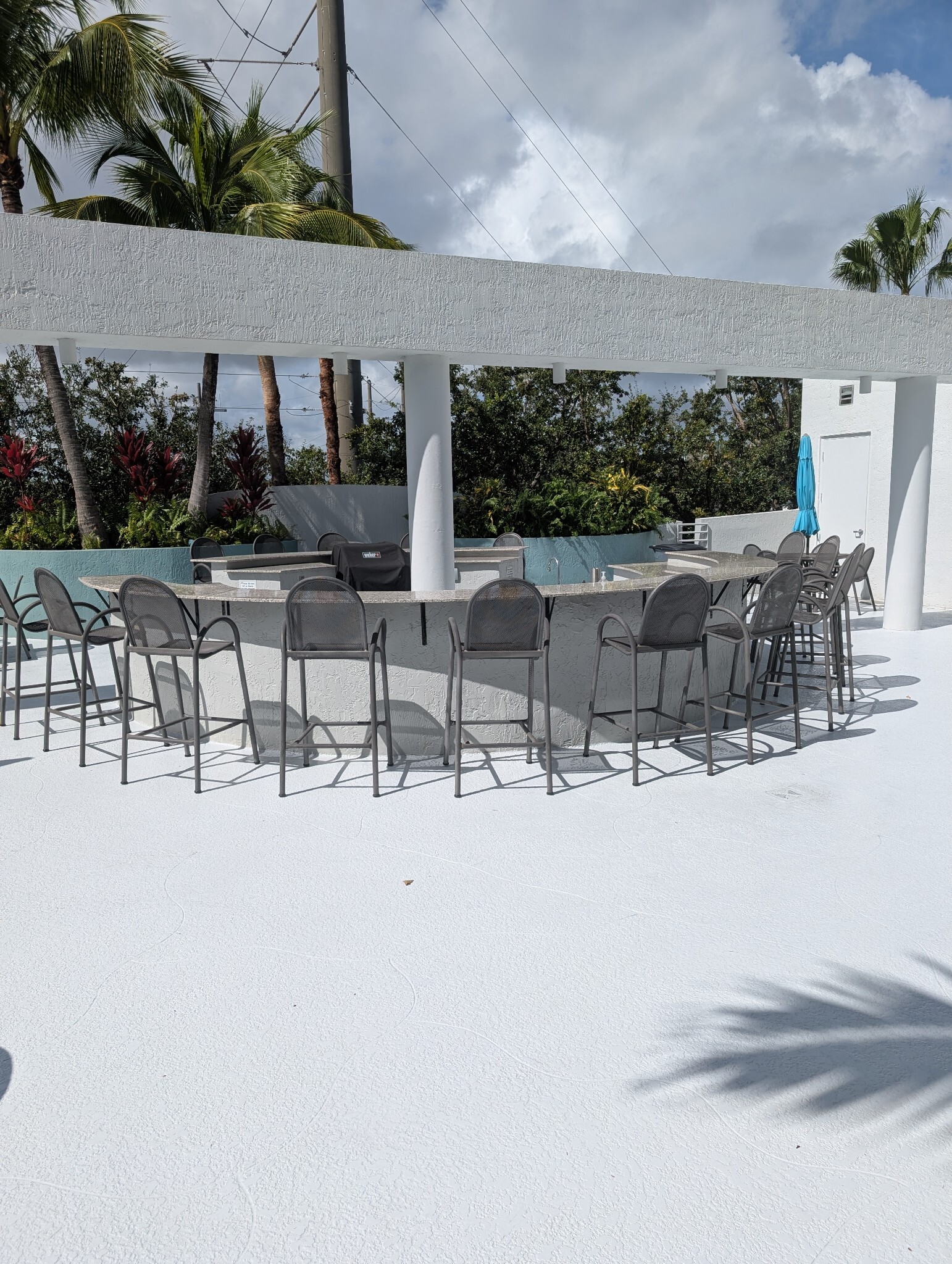 Building Photo - 180 NE 4th Ave