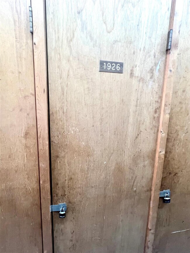 Building Photo - 2270 NE 68th St