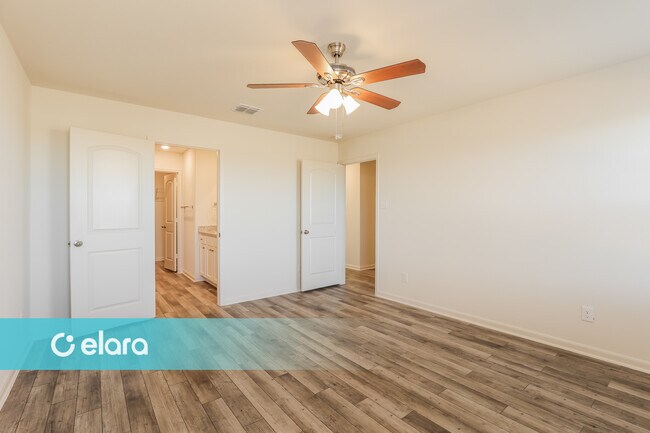 Building Photo - 306 Pvt Rd