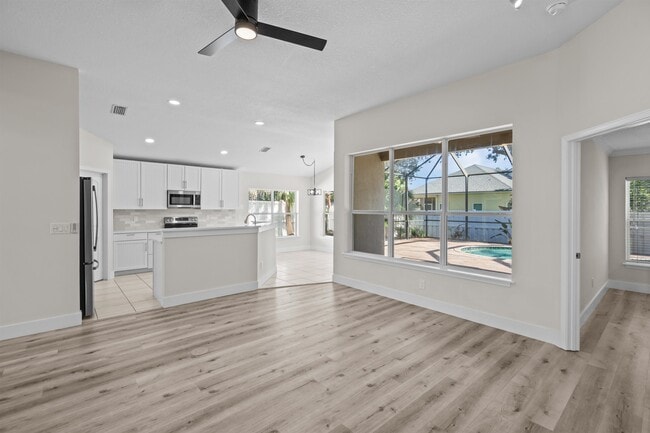 Building Photo - 309 S Ocean Trace Rd
