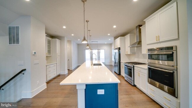 Building Photo - 43057 Pony Truck Terrace