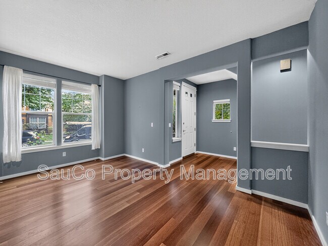 Building Photo - 7309 NE Stonewater St