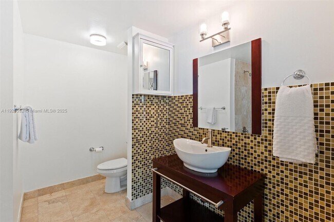 Building Photo - 350 S Miami Ave