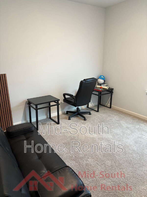 Building Photo - 515 Windemere Lp