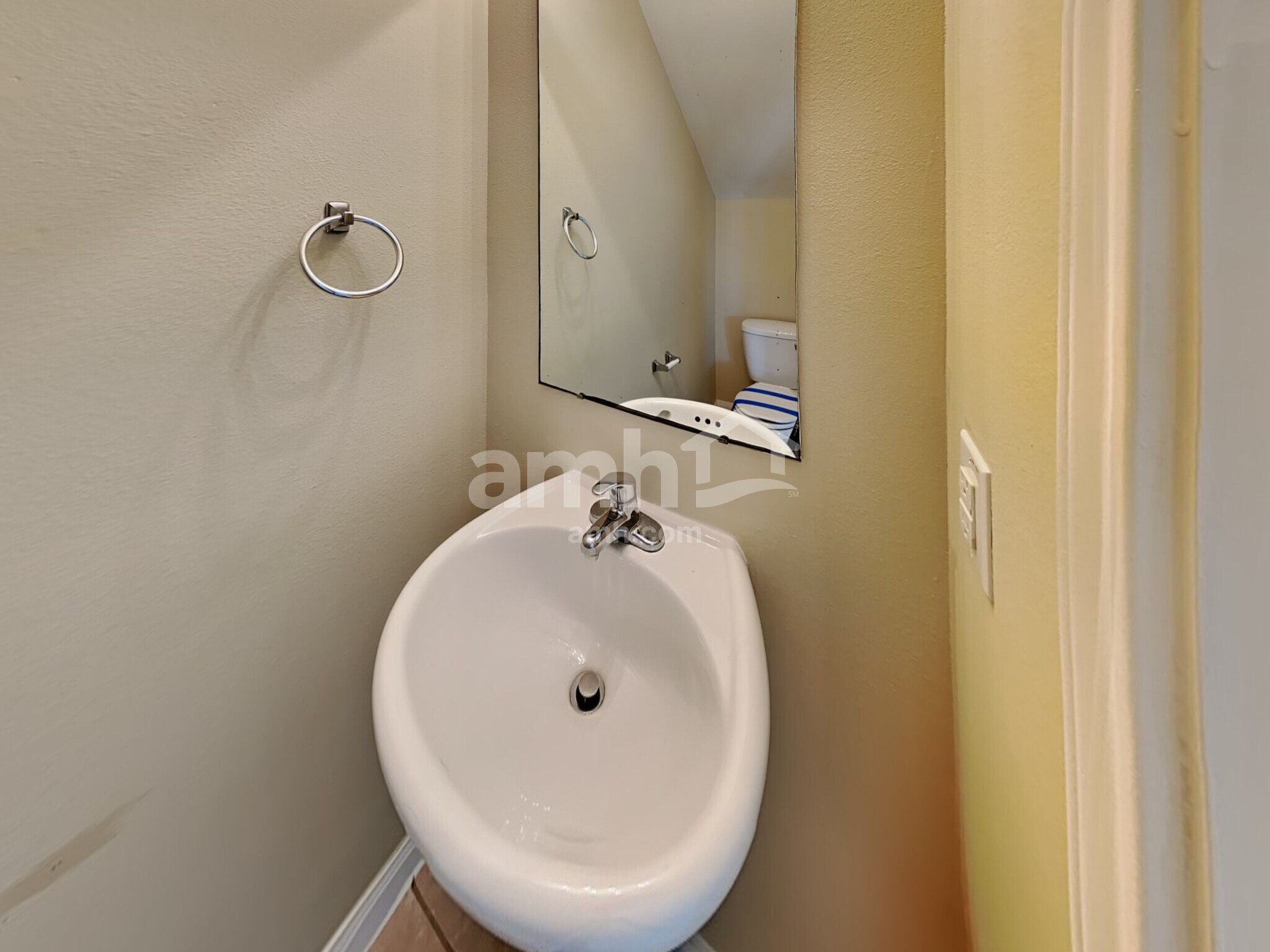 Building Photo - 9415 White Diamond Ln