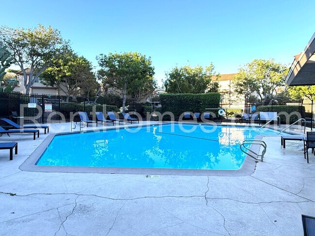 Building Photo - 2764 Meadowlark Drive