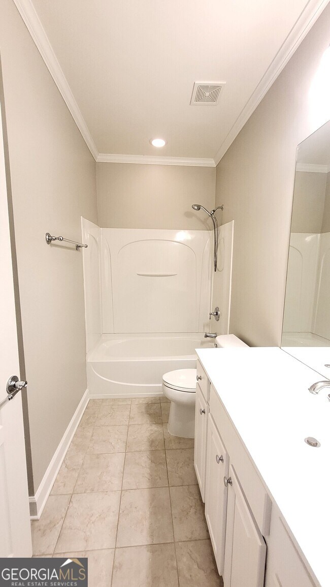 Building Photo - 6411 Hickory Springs Cir