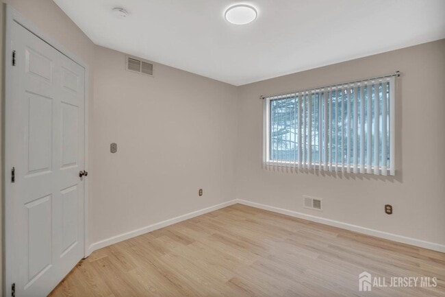 Building Photo - 4517 Birchwood Ct