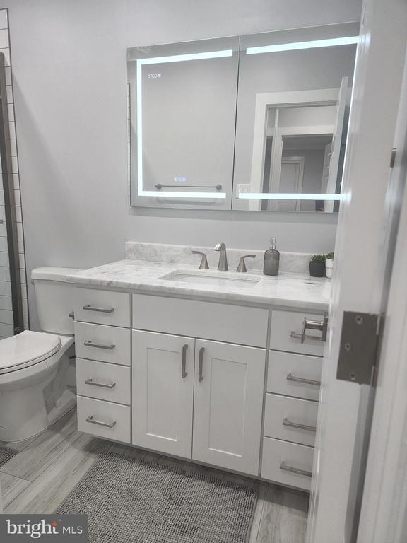 Building Photo - 255 S Pickett St