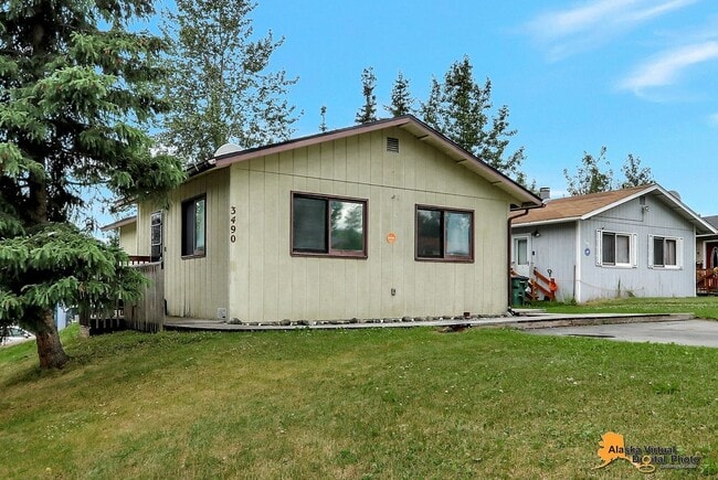 Building Photo - Charming 3 Bedroom Ranch Style Home in East Anchorage