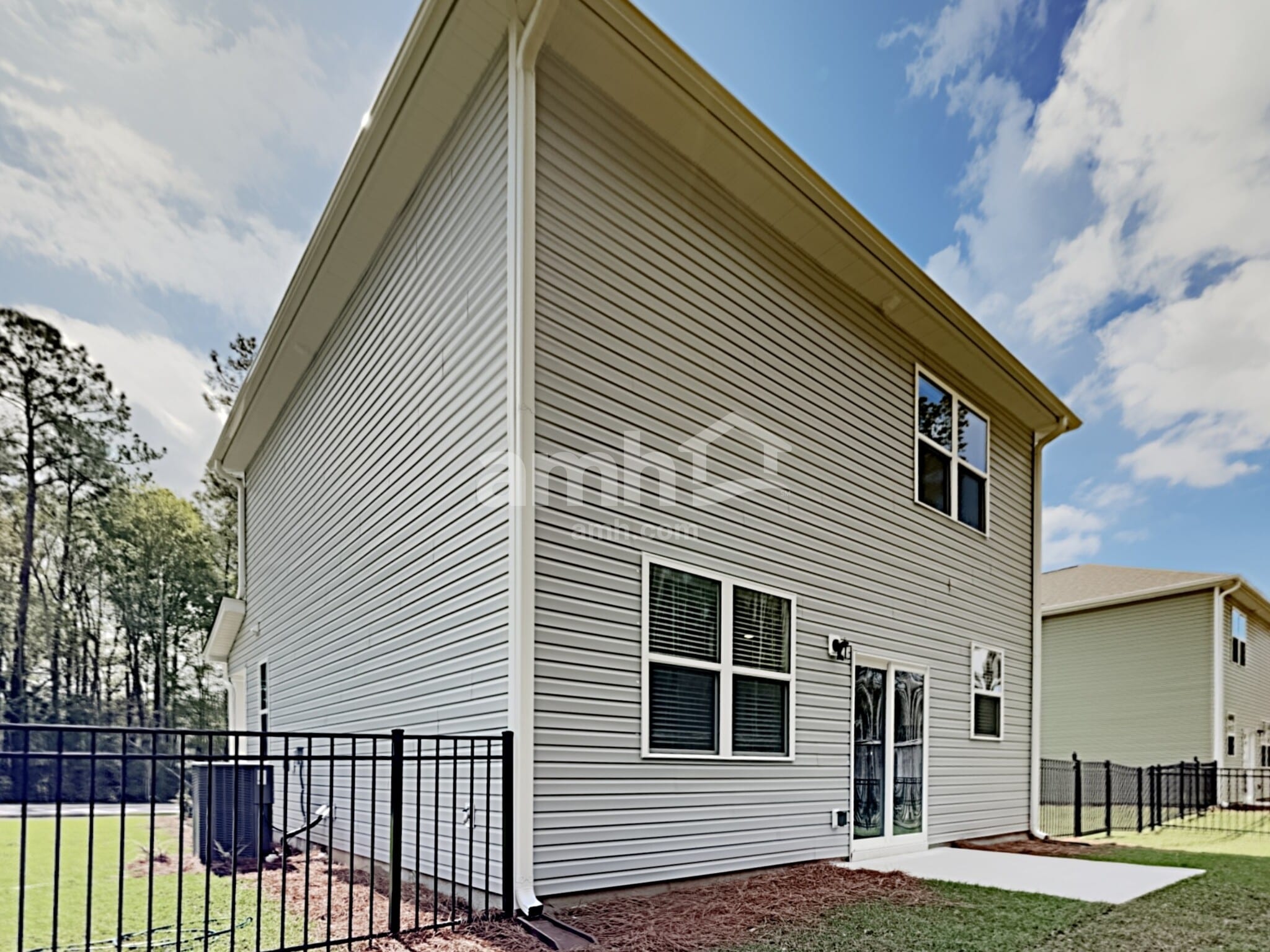 Building Photo - 157 Blackstone Dr