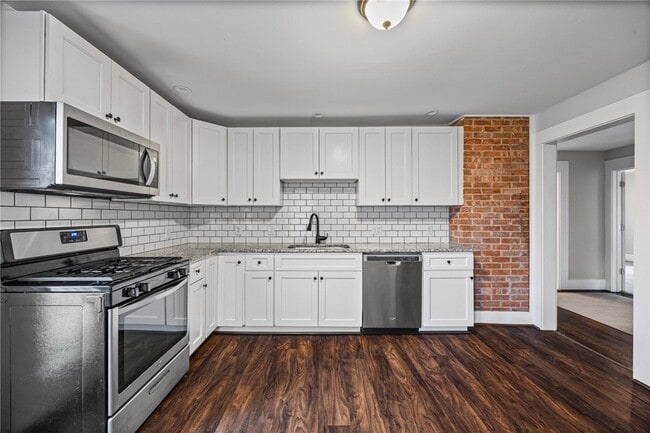 Building Photo - 164 Laburnam Crescent