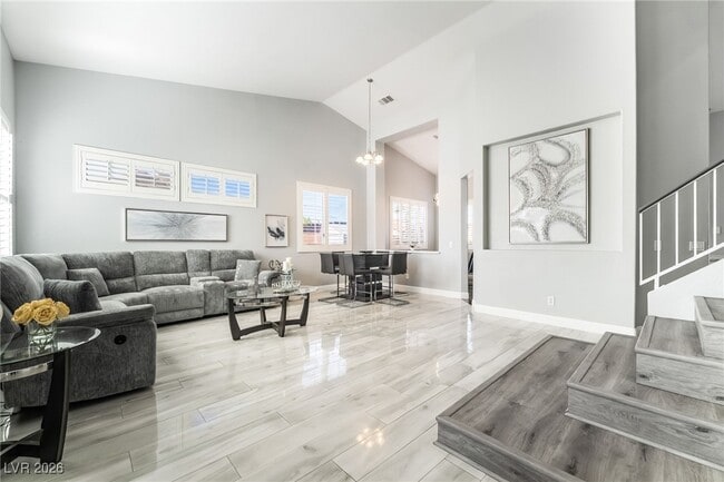 Building Photo - 2076 E Wigwam Ave