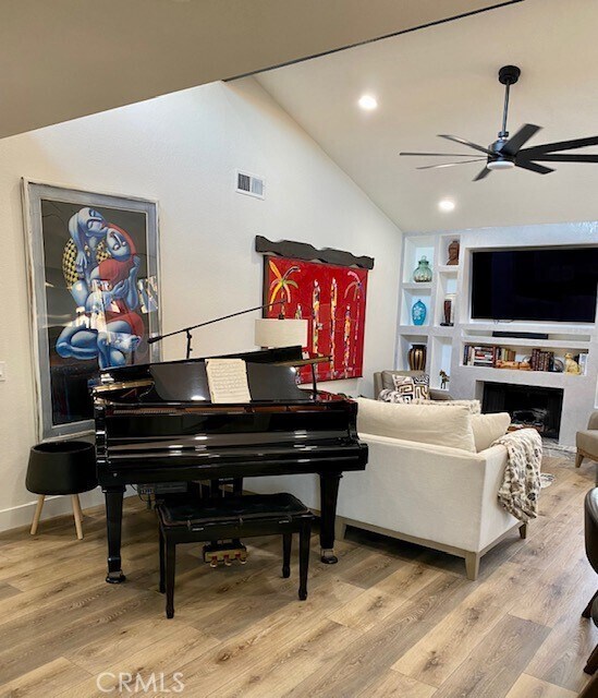 Building Photo - 31821 Via Flores