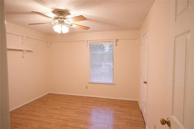 Building Photo - 4348 Kenwood Dr