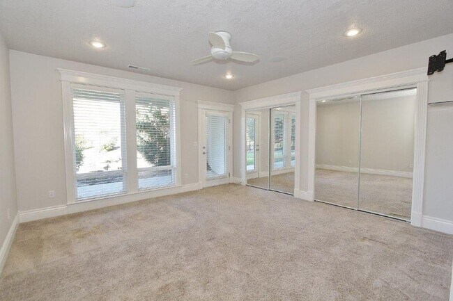 Building Photo - Immaculate & Captivating Home in Lexington Hills
