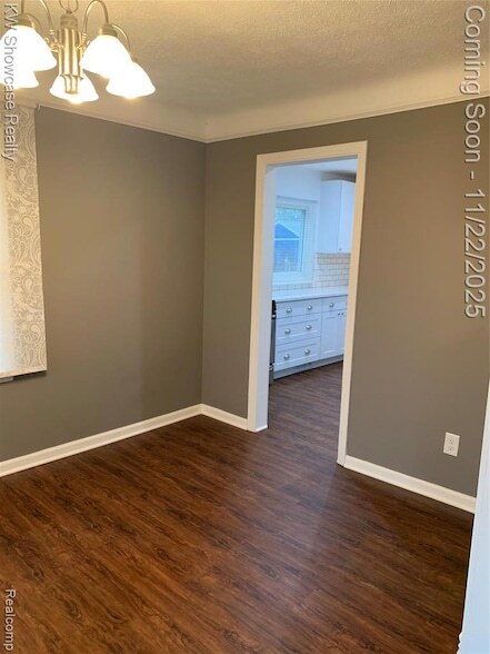 Building Photo - 462 Algene St